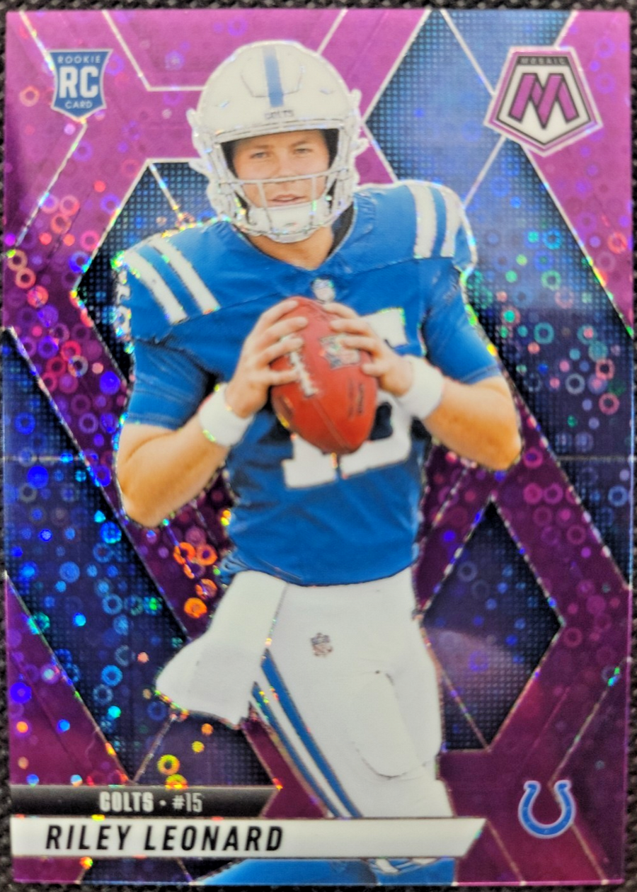 2025 Panini Mosaic Riley Leonard No Huddle Purple #372 /50