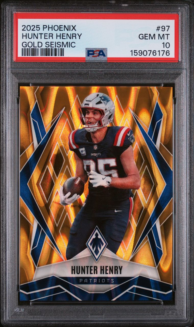 #97 HUNTER HENRY 2025 PANINI PHOENIX | GOLD SEISMIC